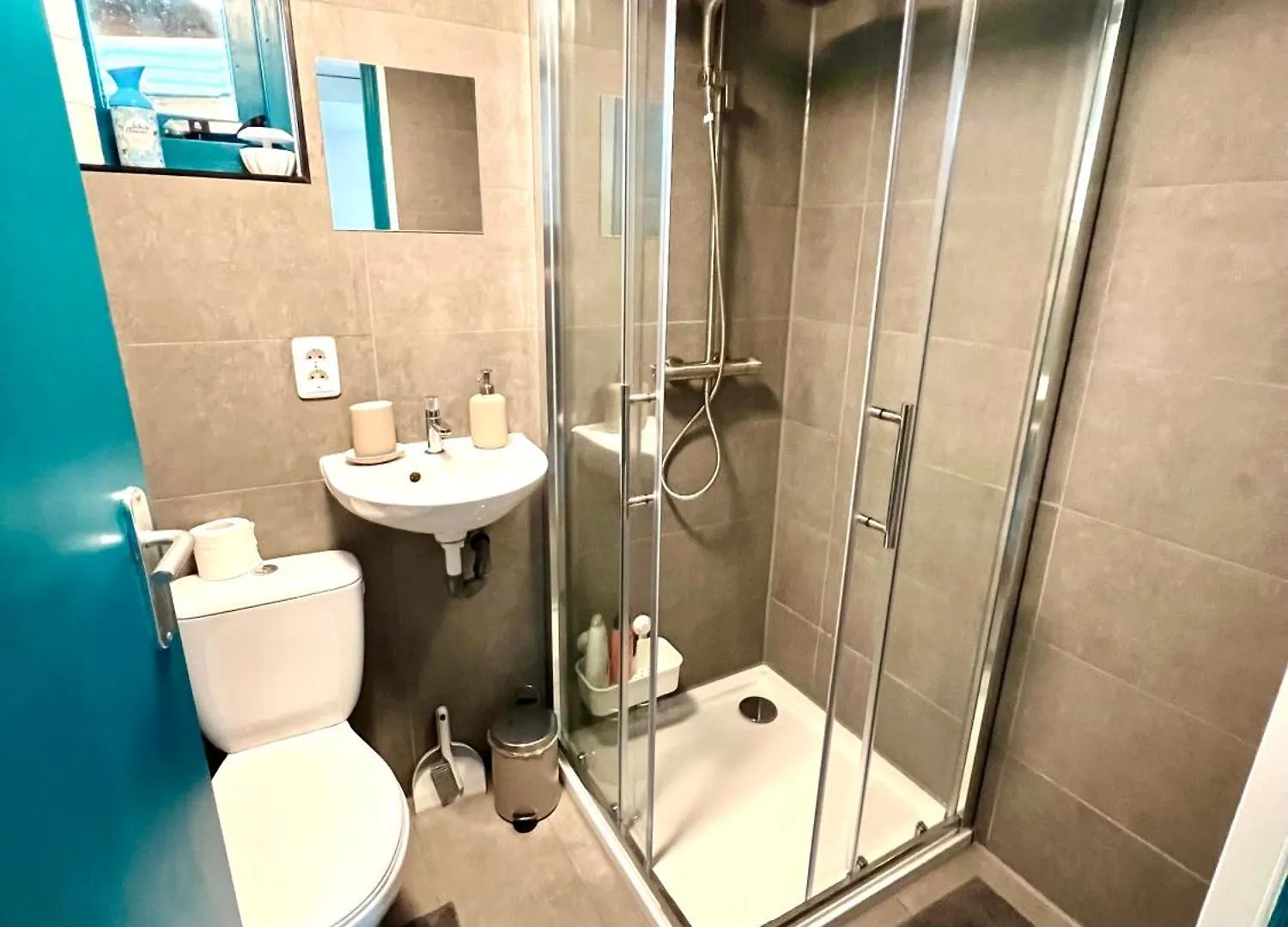 Cozy Cottage With Jacuzzi & Private Garden Near Amsterdam Vijfhuizen